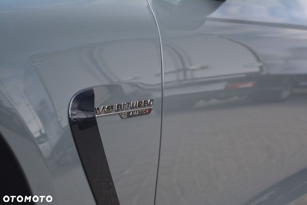 Mercedes-Benz AMG GT - 15