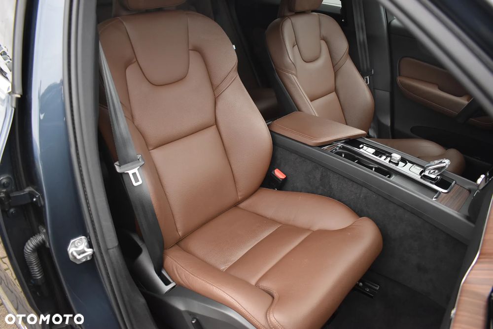 Volvo XC 60 B5 B AWD Inscription - 19