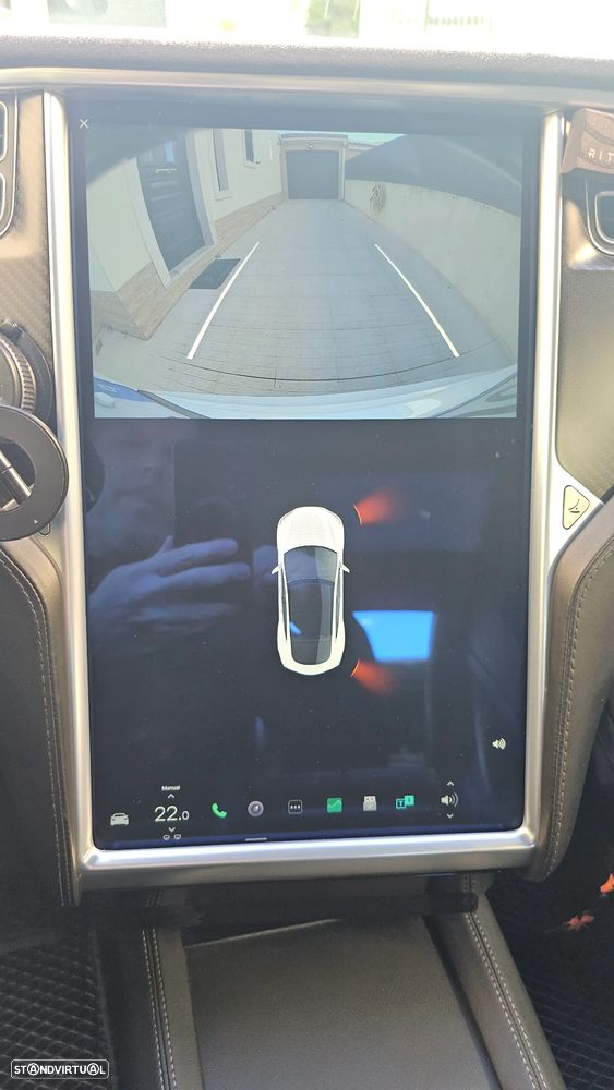 Tesla Model S 90D - 17