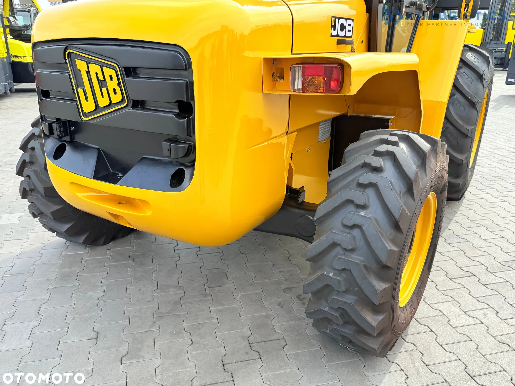 JCB 940 / DIESEL / TRIPLEX 4500MM / POZYCJONER / PRZESÓW WIDEŁ / 4T / NOWE OPONY / JAK NOWY - 22