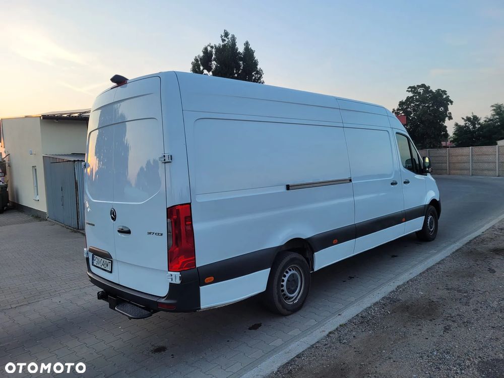 Mercedes-Benz Sprinter - 8
