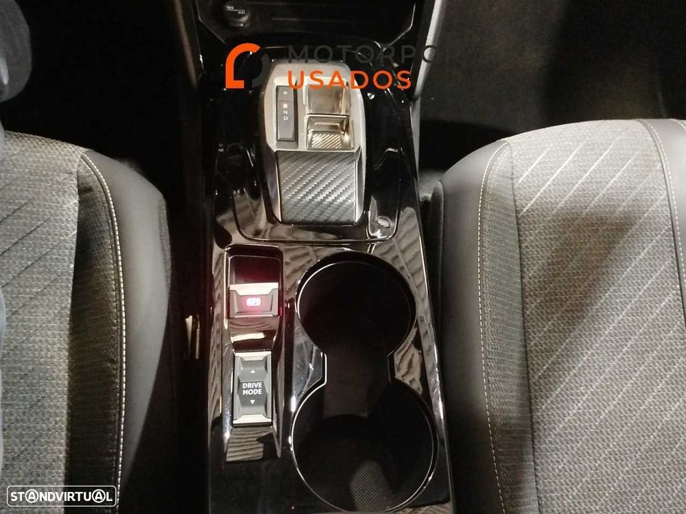 Peugeot 208 1.2 Hybrid Allure e-DCS6 - 19