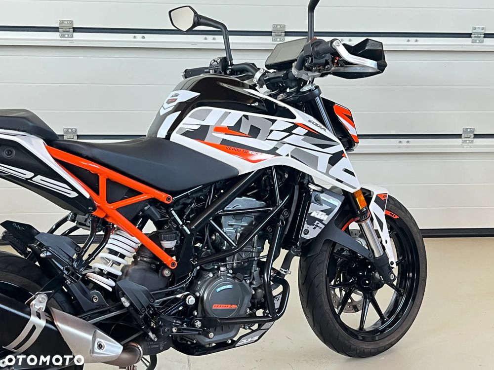KTM Duke 125 - 26
