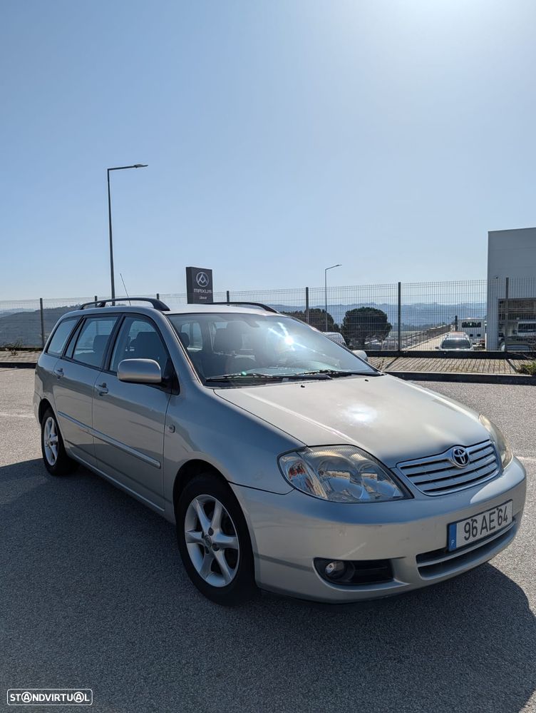 Toyota Corolla SW 1.4 Sol - 11