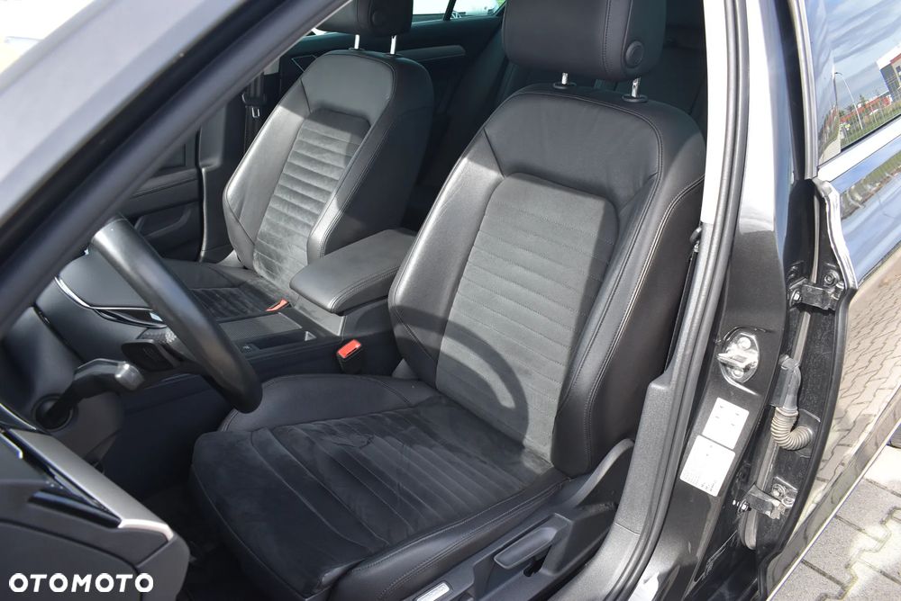 Volkswagen Passat 1.5 TSI EVO Highline DSG - 10