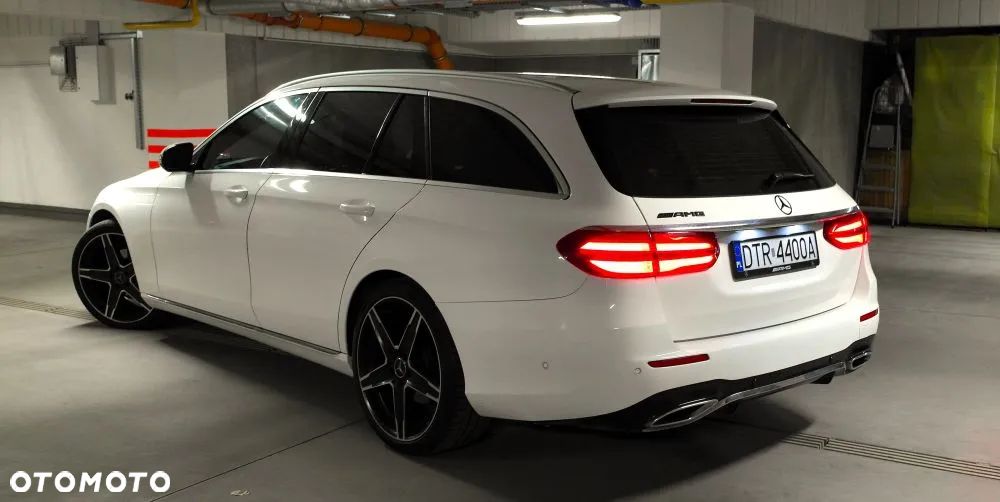 Mercedes-Benz Klasa E 220 d 9G-TRONIC - 4