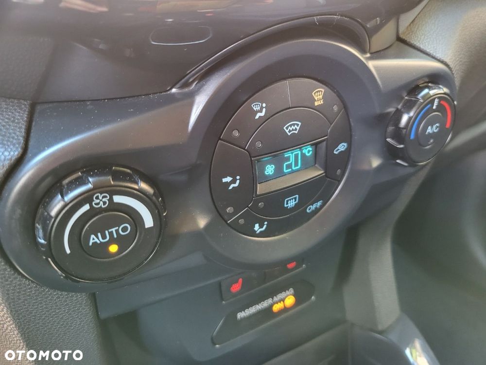Ford EcoSport - 12