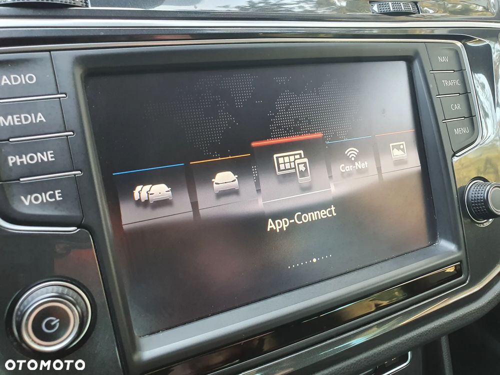 Volkswagen Tiguan - 30