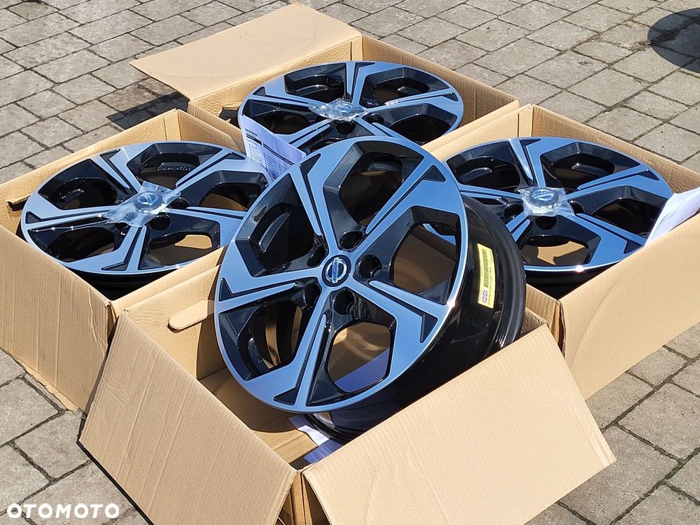 Alufelgi Nissan 5x114,3 7Jx17 et45 cb66,1 nowe bikolor - 6