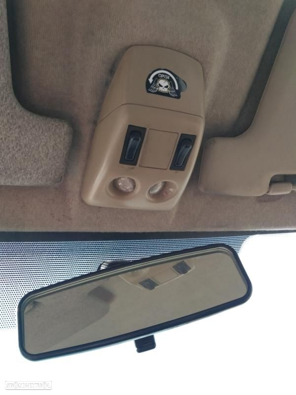 Para peças NISSAN Terrano II (R20) - 12