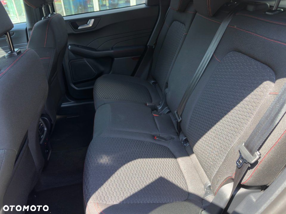 Ford Kuga - 25