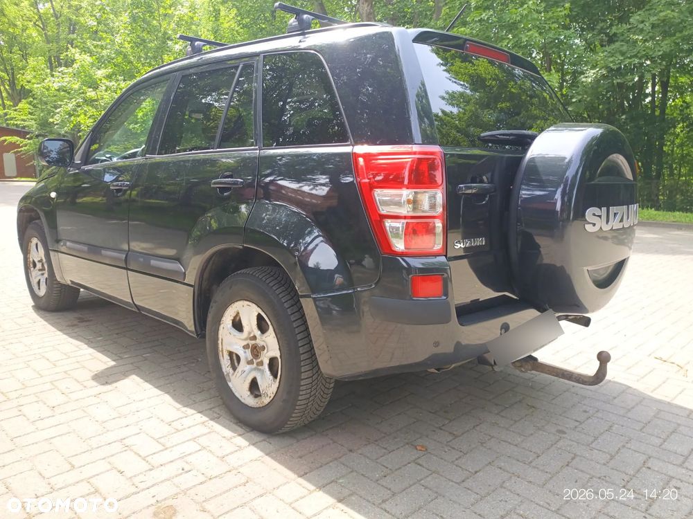 Suzuki Grand Vitara 2.0 - 5