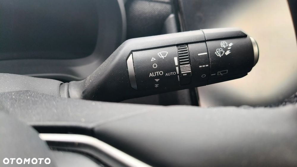 Lexus LBX 1.5 Hybrid - 17