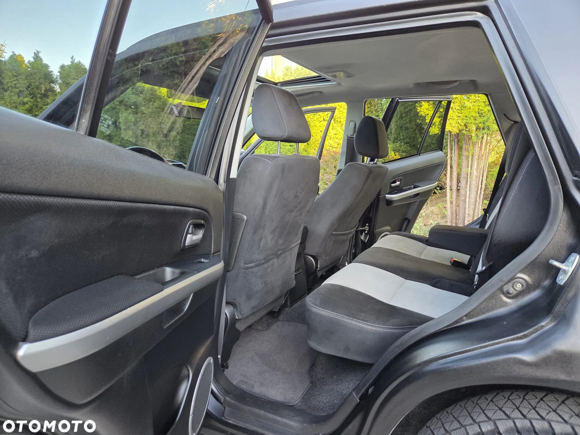 Suzuki Grand Vitara 2.0 De luxe - 25