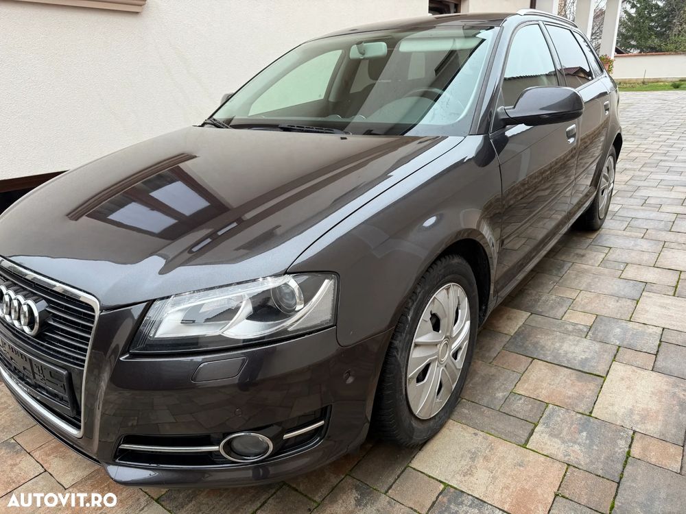 Audi A3 1.6 TDI Limousine S tronic Ambiente - 2