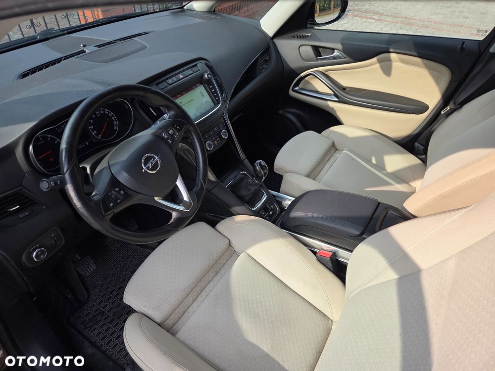 Opel Zafira 1.6 T SIDI Cosmo S&S EU6 - 17