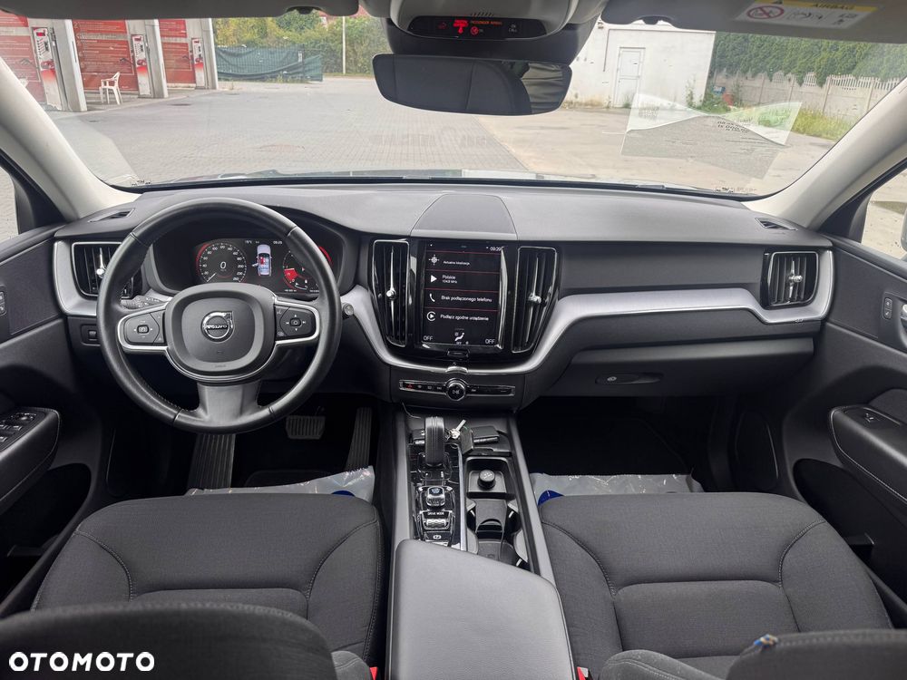 Volvo XC 60 B4 D Geartronic Momentum Pro - 21