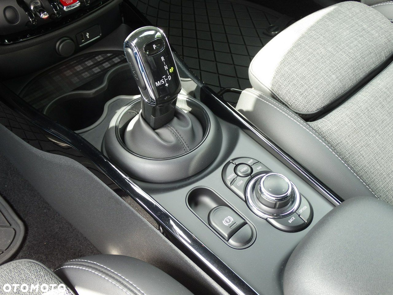 MINI Clubman Cooper - 25