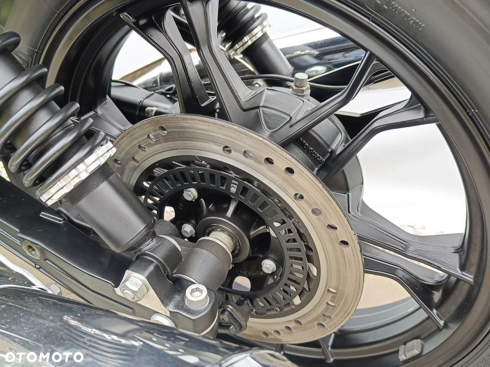 Moto Guzzi V7 - 13