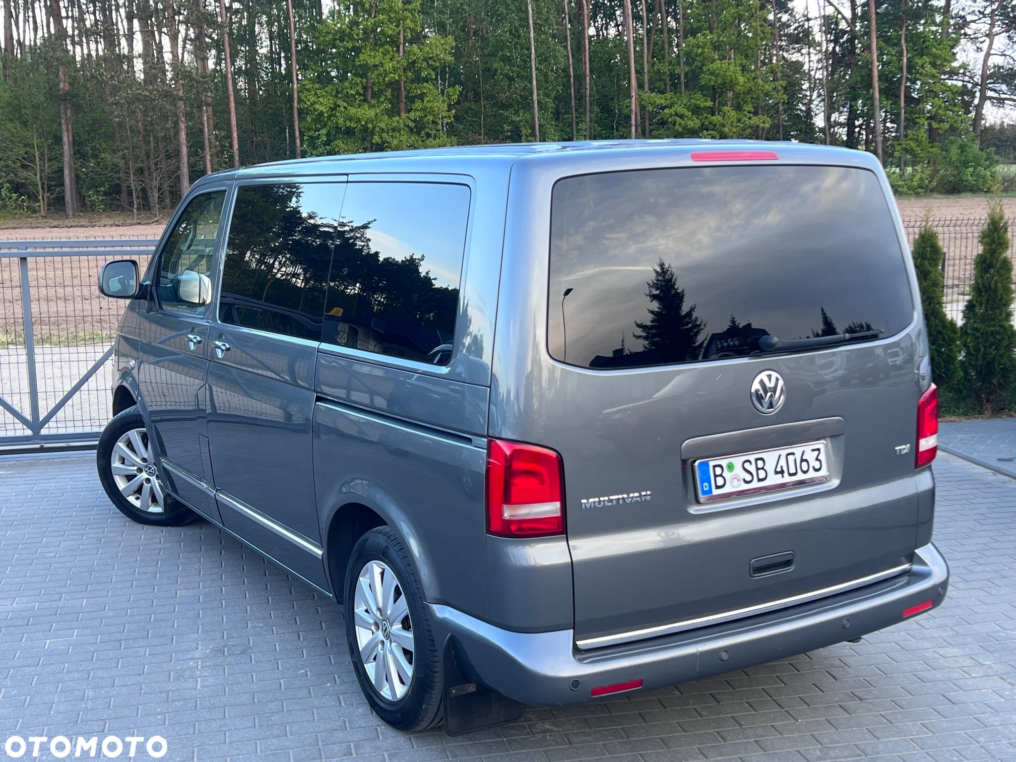 Volkswagen Multivan 2.0 BiTDI L1 Highline DSG - 35