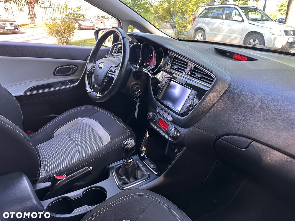 Kia Ceed - 5