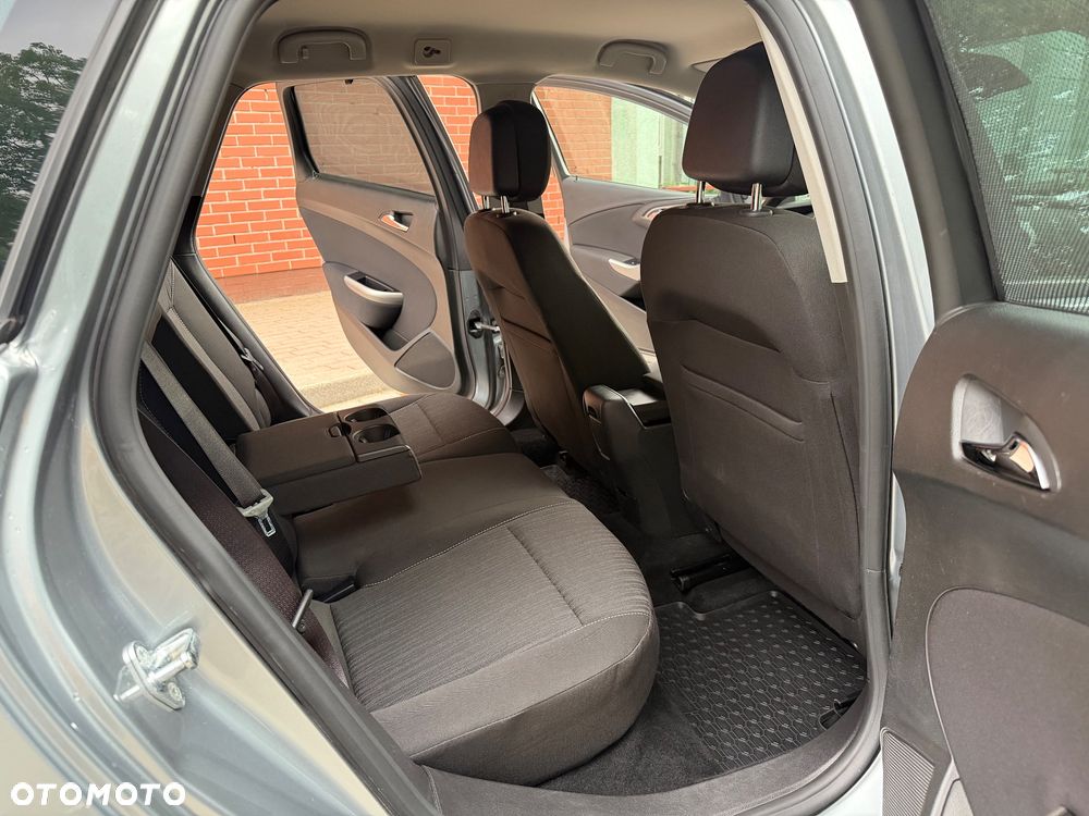 Opel Astra 1.4 Turbo Edition - 23