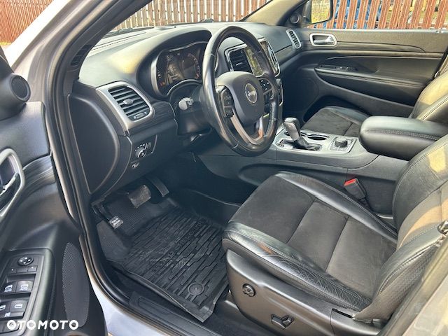 Jeep Grand Cherokee - 8