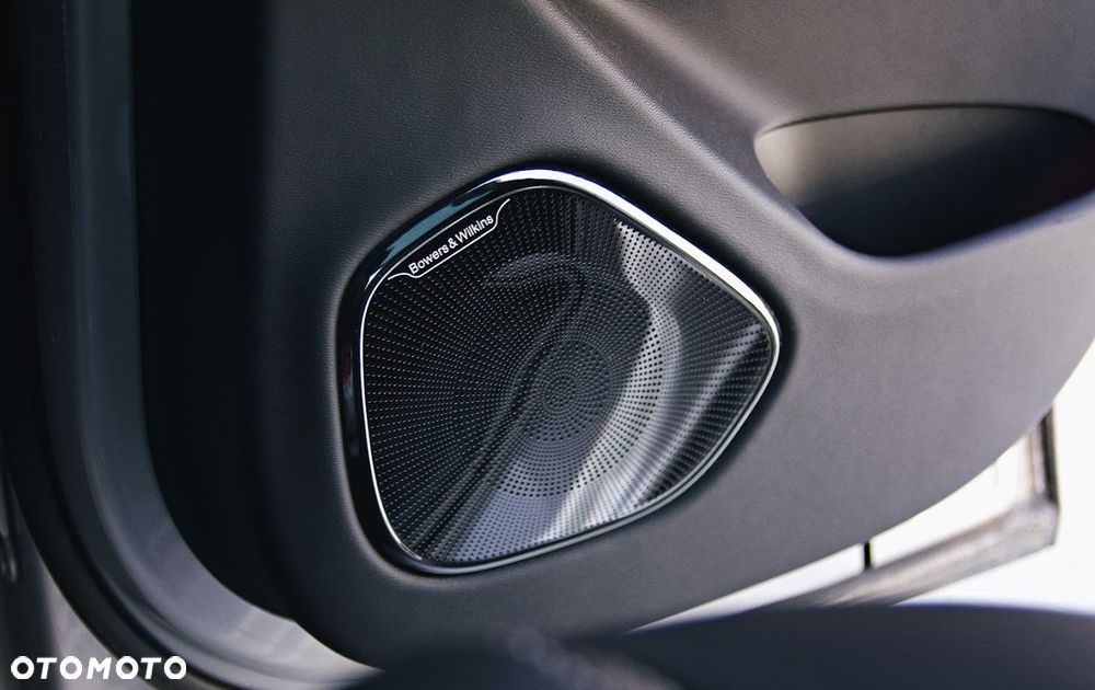 Volvo XC 60 T8 Plug-In Hybrid AWD Ultimate Dark - 12