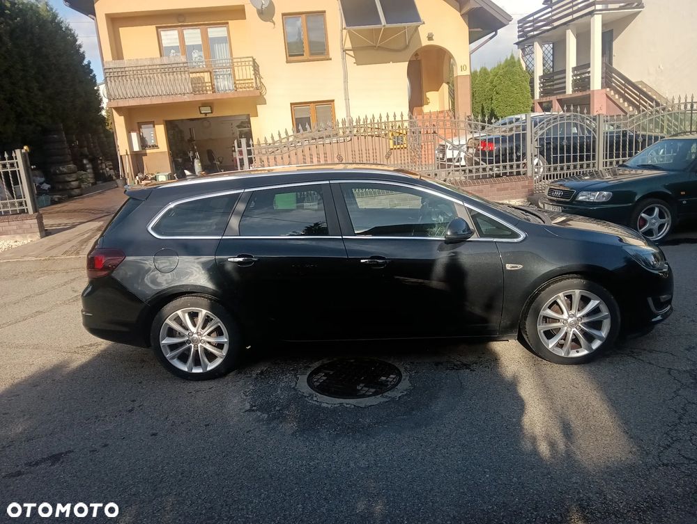 Opel Astra 1.4 Turbo Cosmo - 9