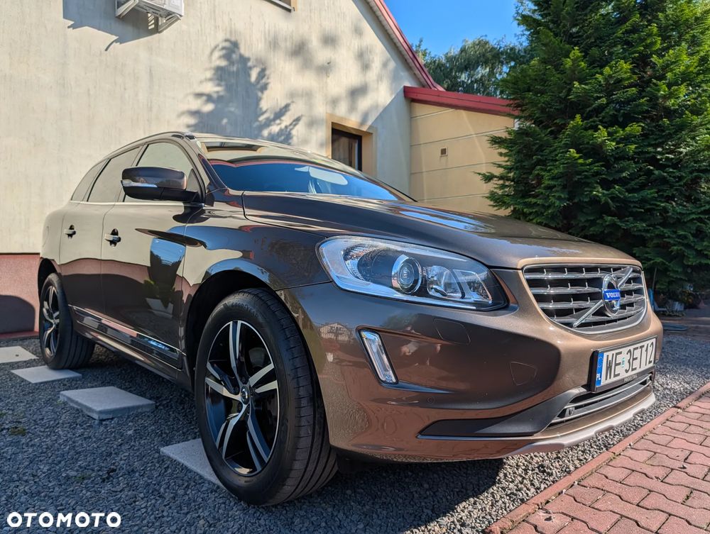 Volvo XC 60 T5 AWD Summum - 1