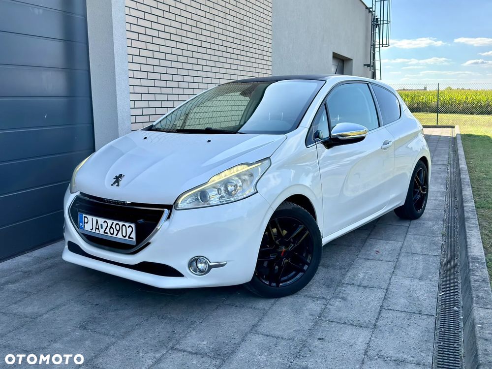 Peugeot 208 1.6 VTi Allure - 1