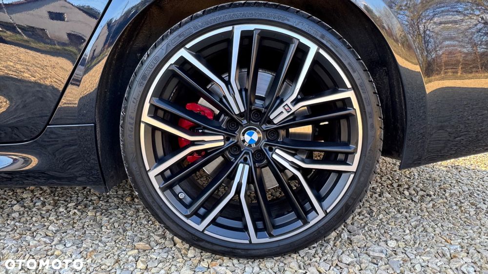 BMW Seria 5 540d xDrive Touring M Sport Edition - 21