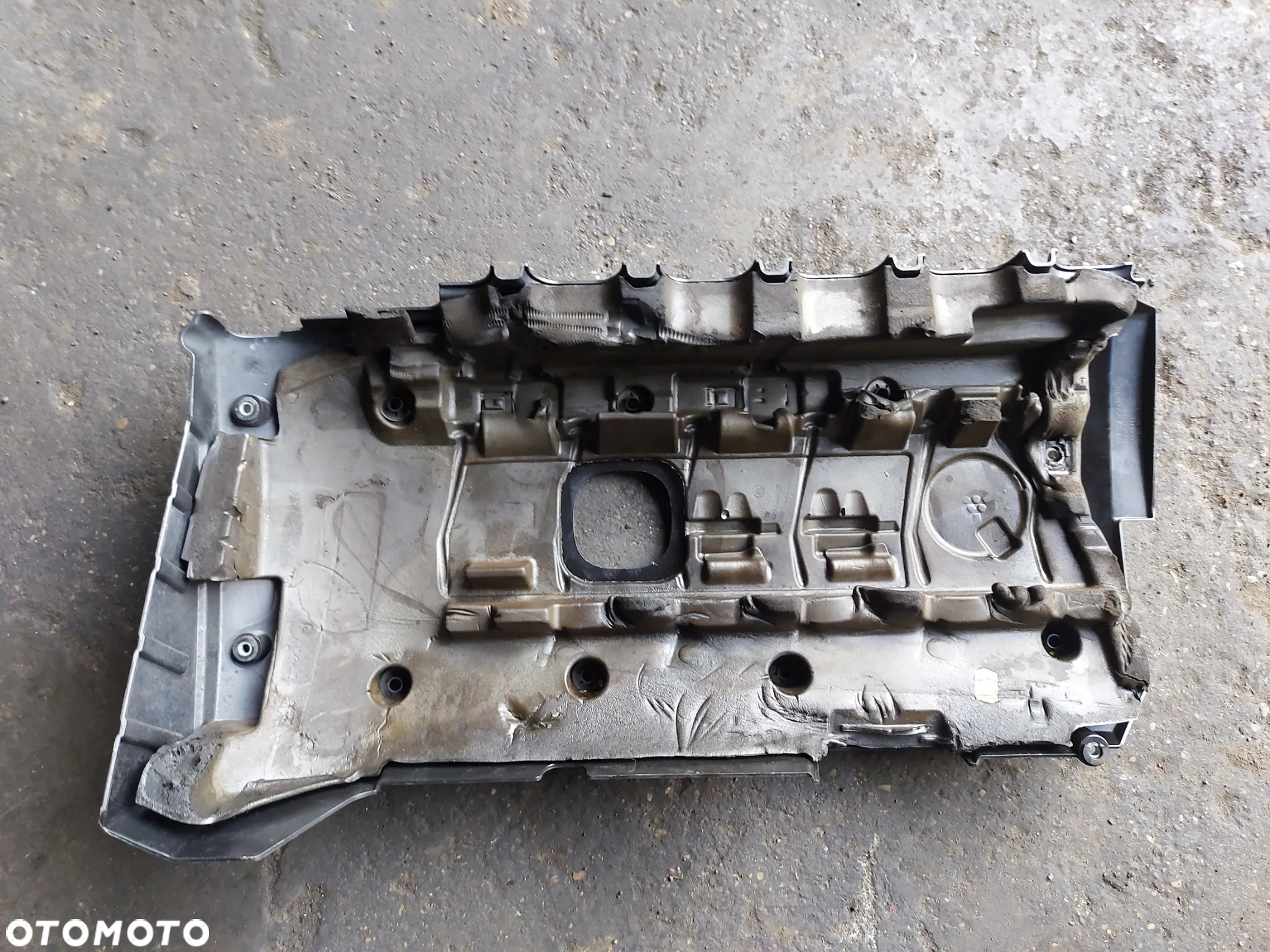 GÓRNA OSŁONA SILNIKA BMW E60 E61 E90 7575034 - 2
