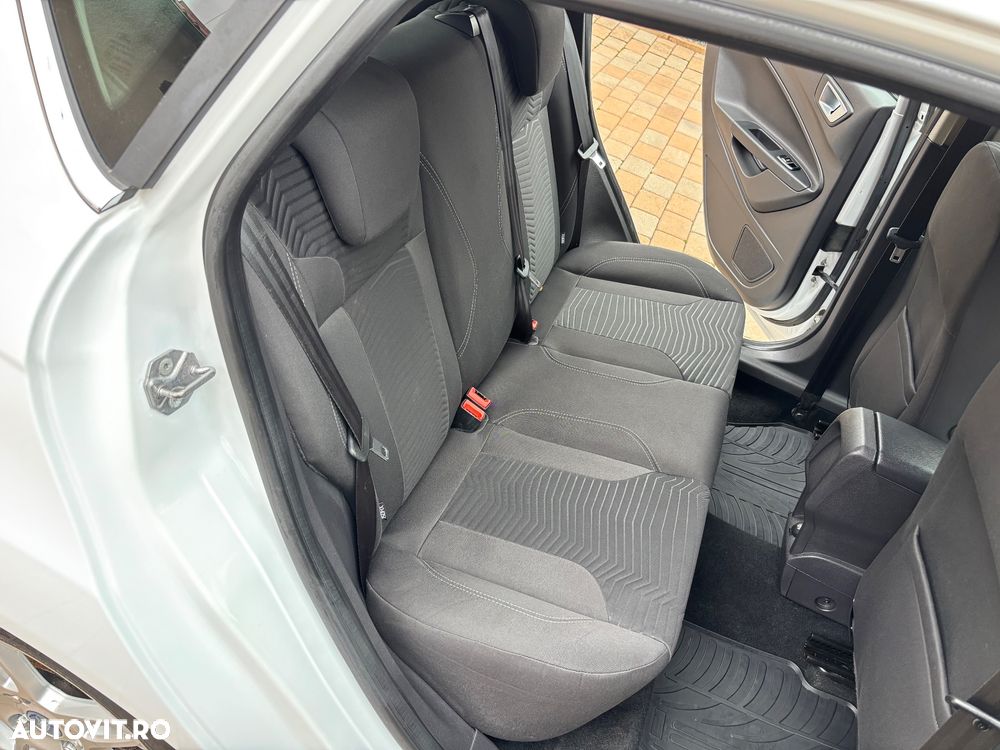 Ford Fiesta 1.6 TDCi DPF Titanium - 16