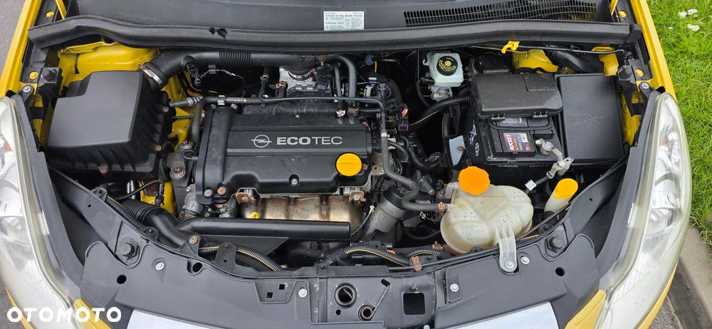 Opel Corsa 1.4 16V Innovation - 23