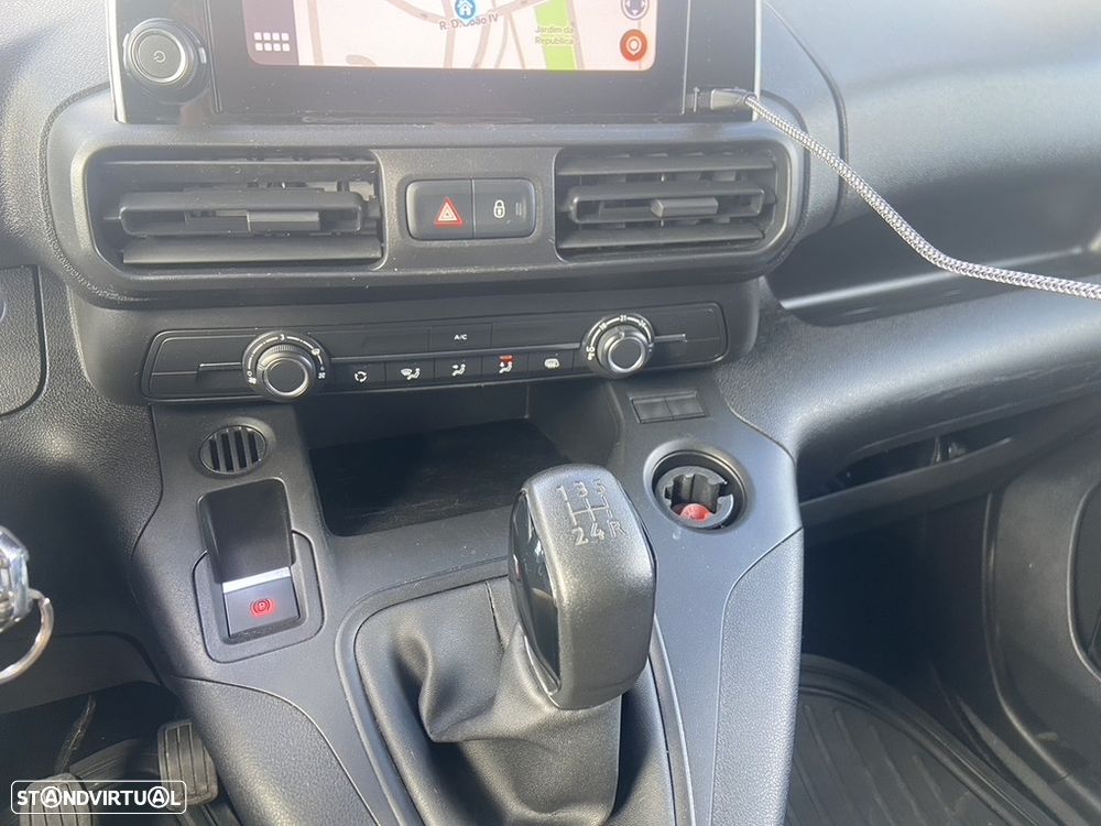 Peugeot Partner - 8