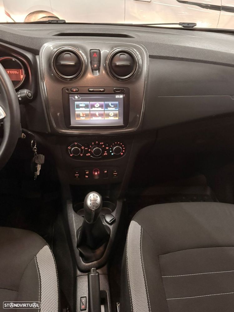 Dacia Sandero 0.9 TCe Stepway - 10