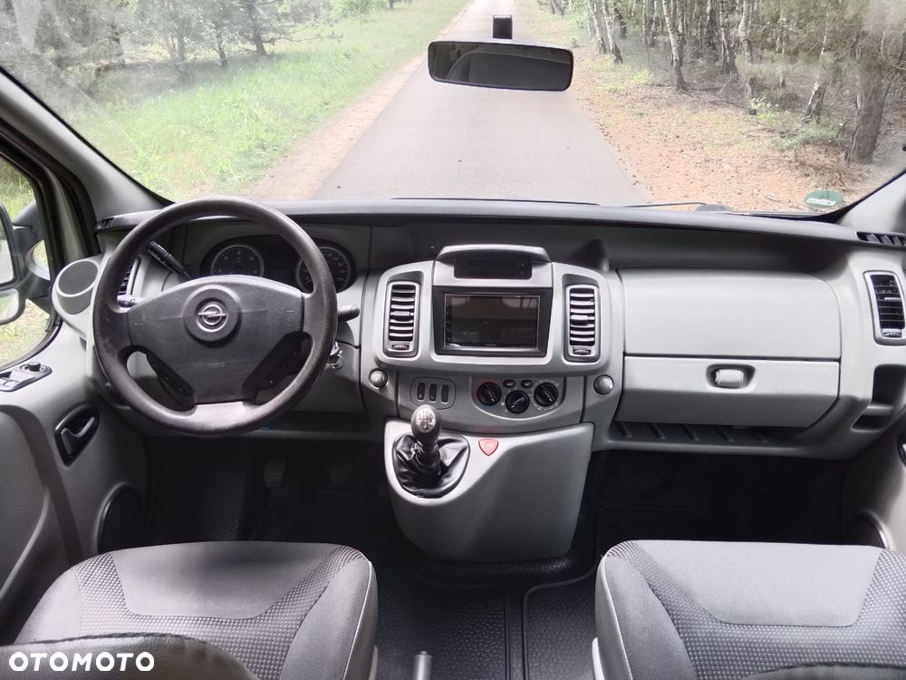 Opel Vivaro - 10