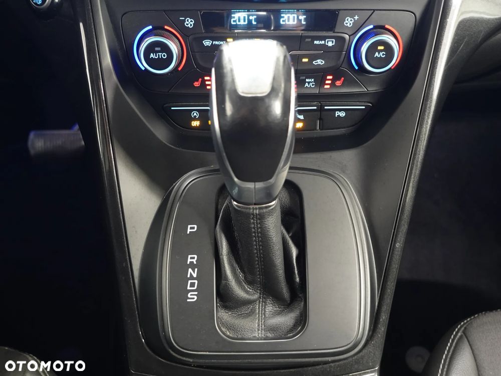 Ford Kuga 2.0 TDCi AWD Titanium - 34