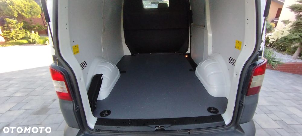 Volkswagen Transporter T5 - 21