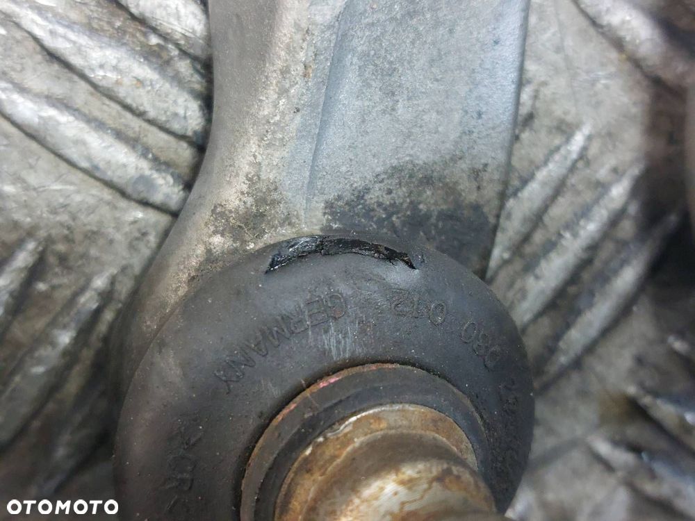 WAHACZ WAHACZE PRZÓD KOMPLET SKODA SUPERB I PASSAT B5 AUDI A4 B5 AUDI A6 C5 - 3