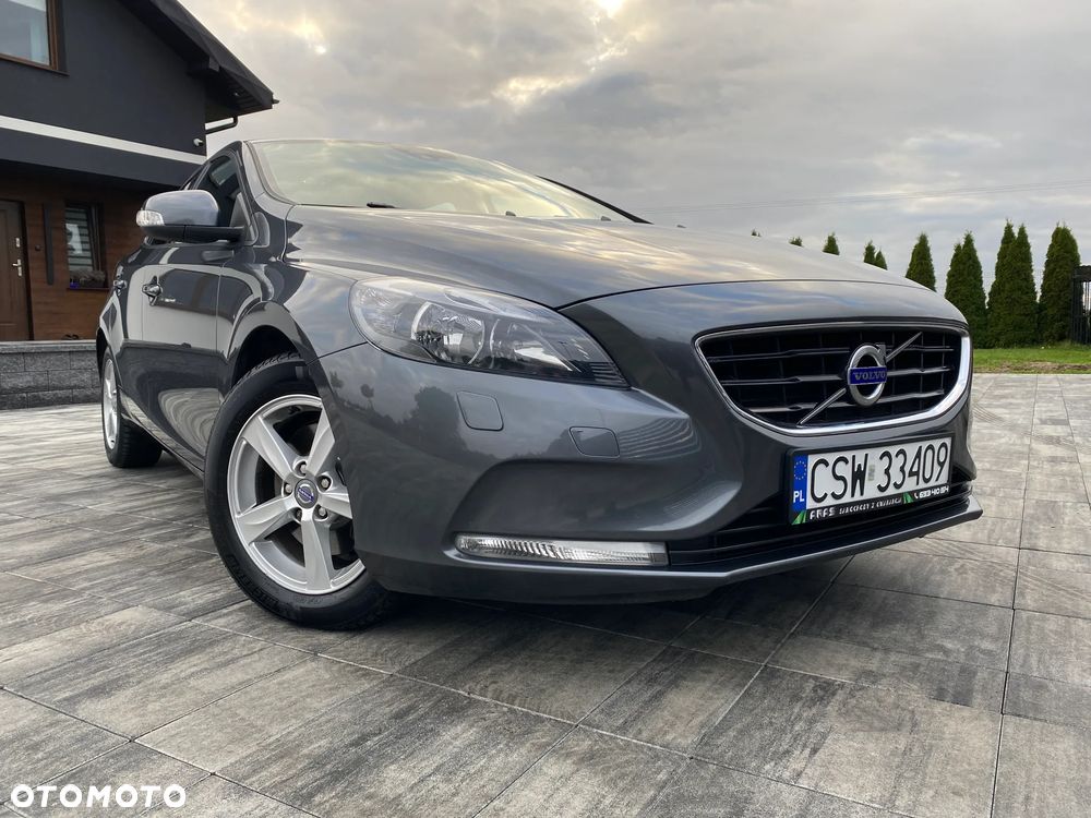Volvo V40 T3 Momentum - 24