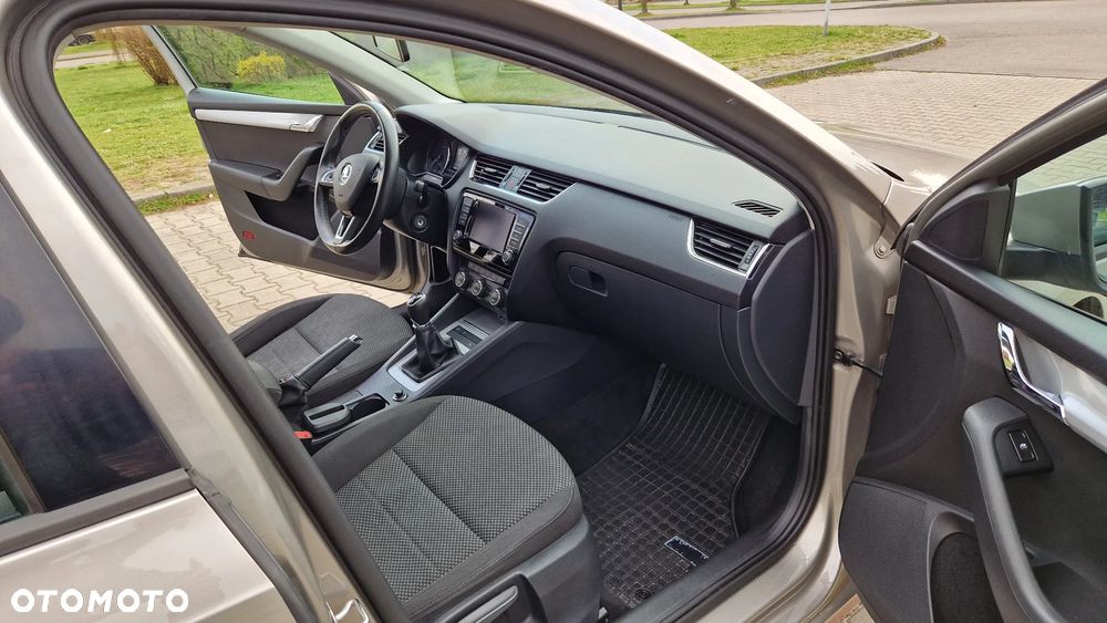 Skoda Octavia 1.6 TDI Ambition - 15