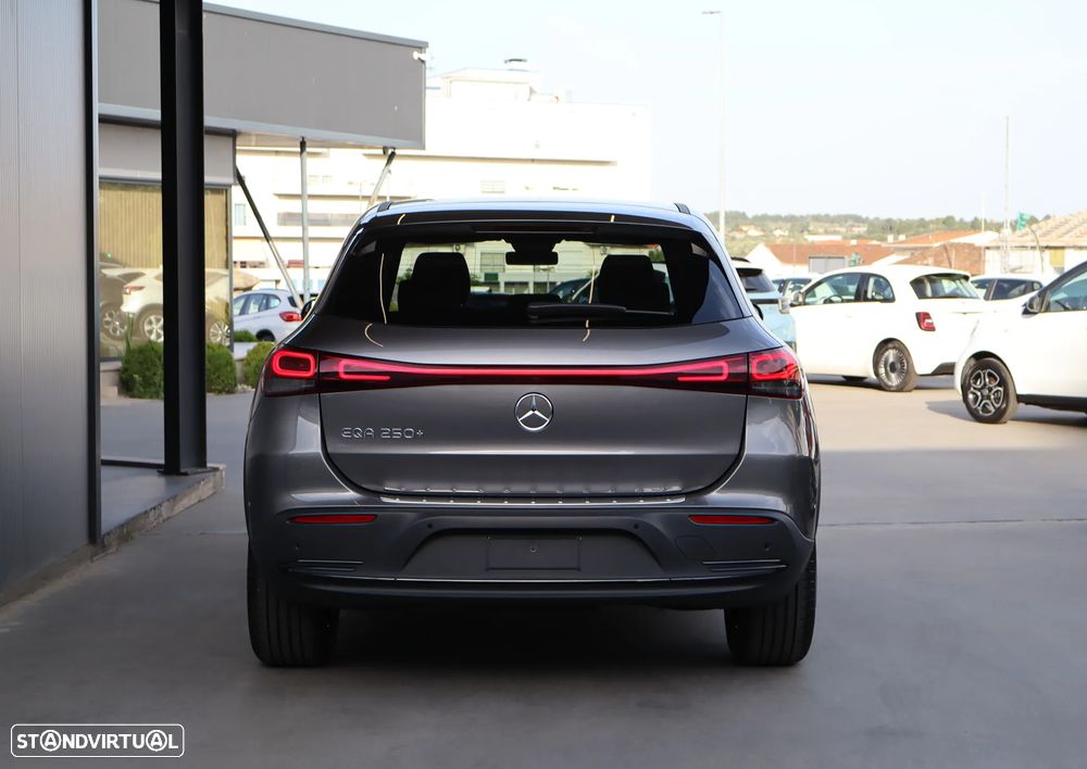 Mercedes-Benz EQA 250+ - 5