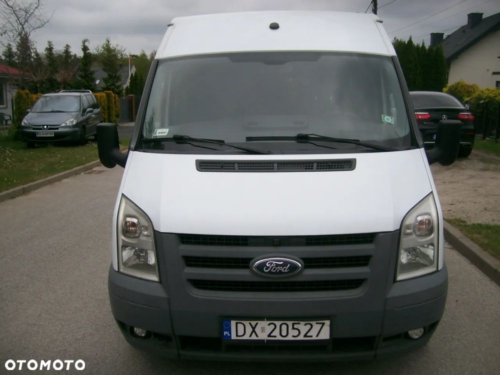 Ford Transit - 24