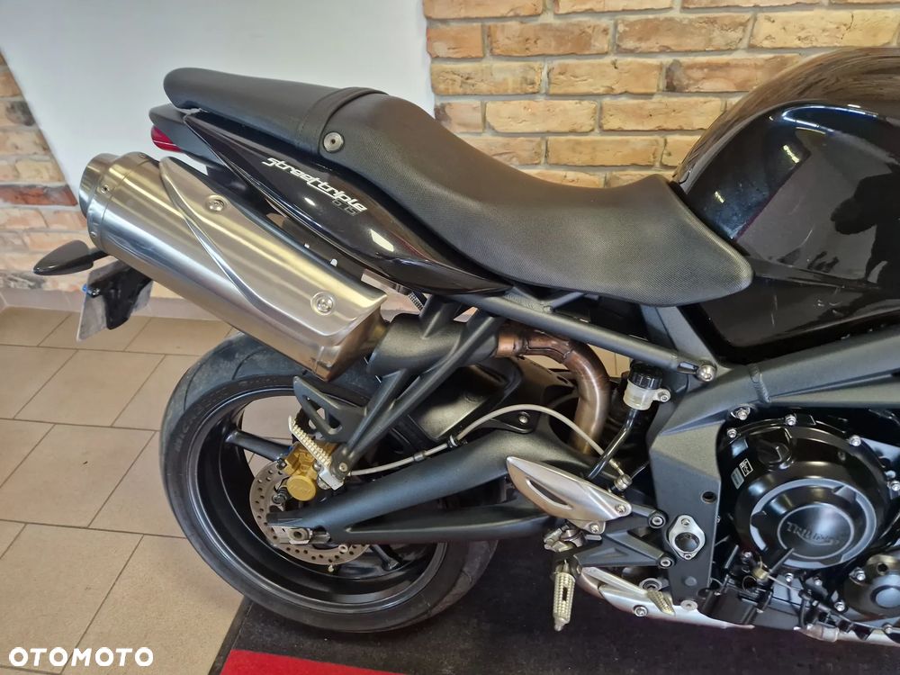 Triumph Street Triple - 27