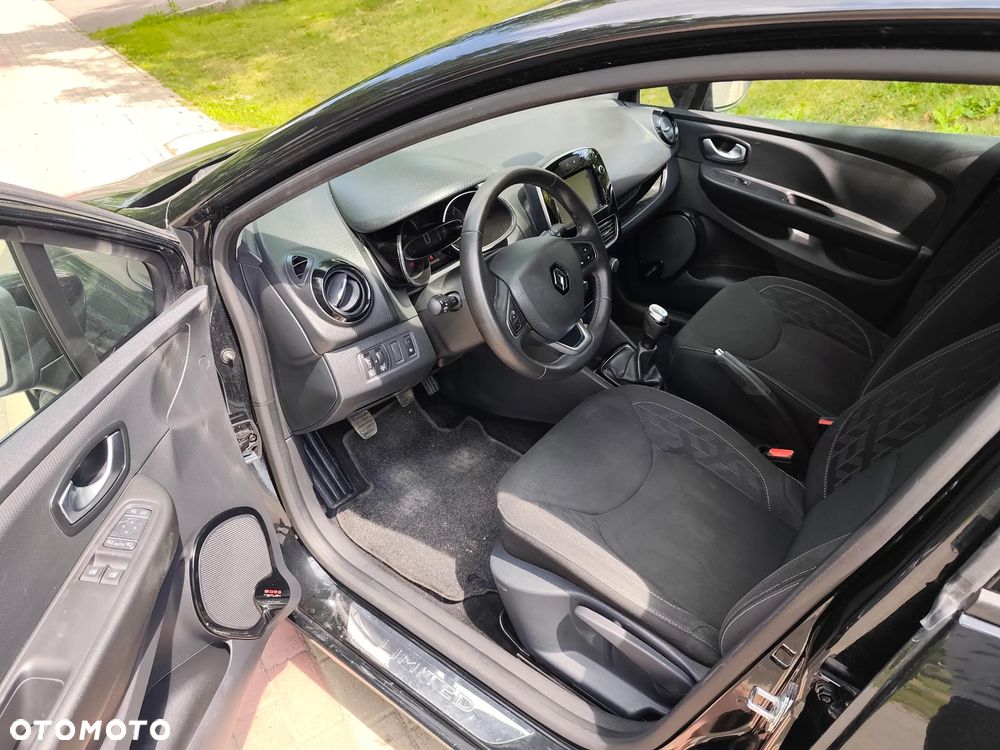 Renault Clio 0.9 Energy TCe Limited EU6 - 17