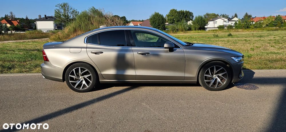 Volvo S60 T4 Momentum Pro - 8