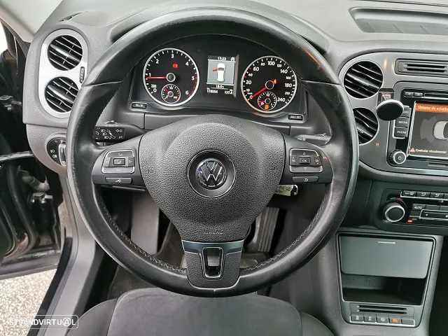 VW Tiguan 2.0 TDi Sport BlueMotion - 8