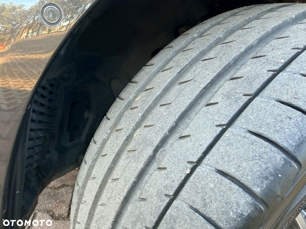 BMW Seria 5 520d Sport Line sport - 34